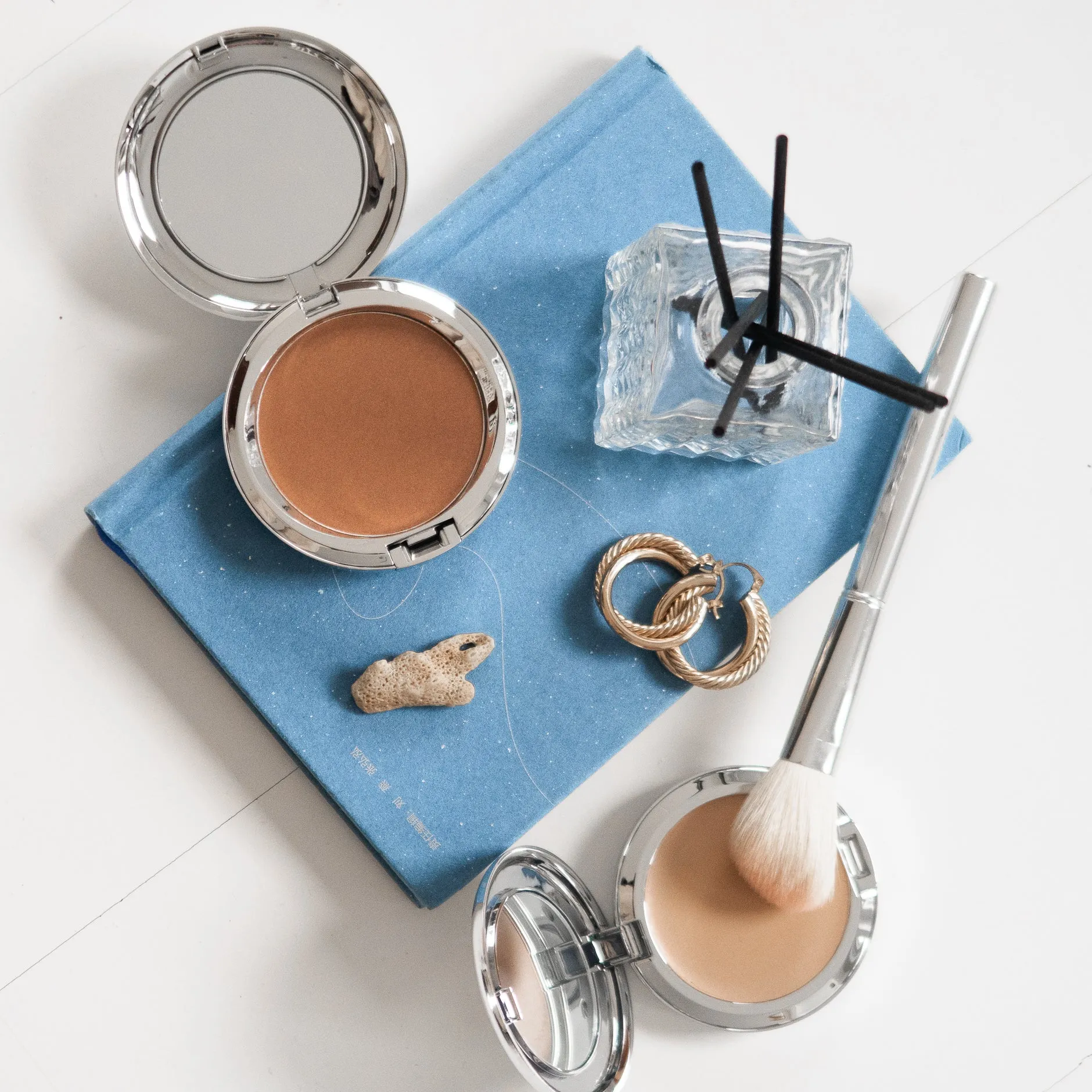 All- around Bronzer & Perfect highligther