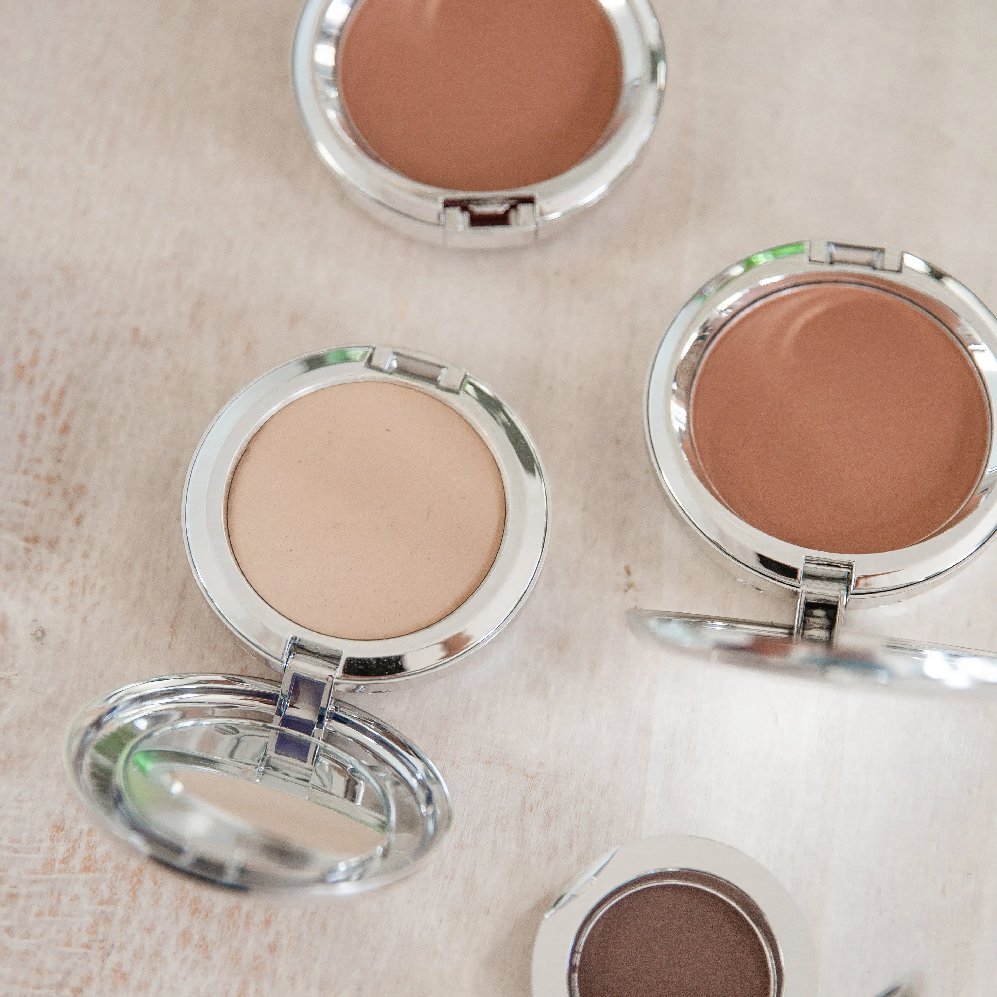 All- around Bronzer & Perfect highligther