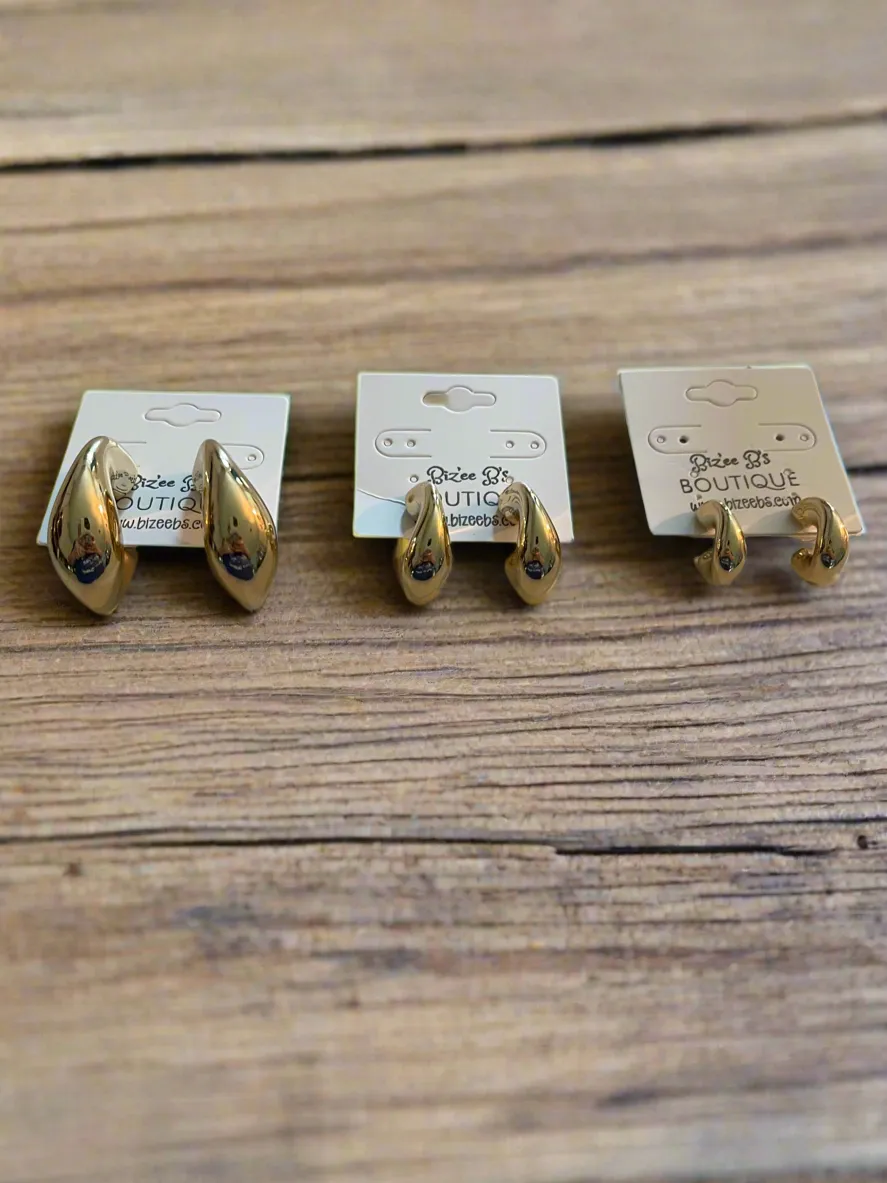 Gold Swirl Design Loop Earrings