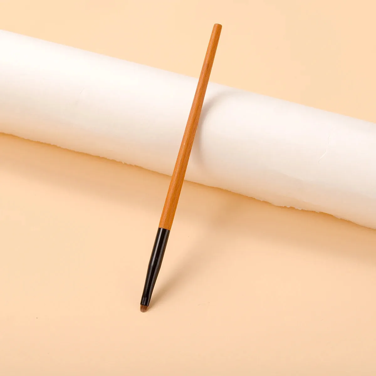 Premium Eye Makeup Brush for Crease, Eyeshadow & Highlighter