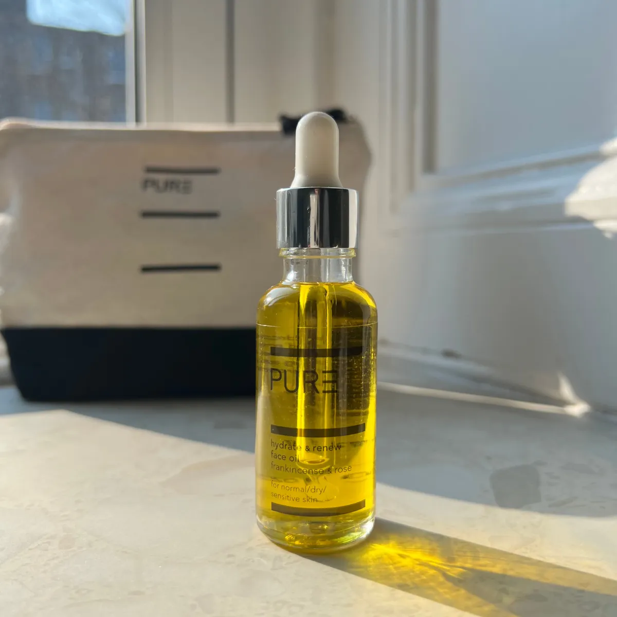 PURE Hydrate & Renew Face Oil (30ml)